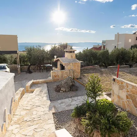 Lovely In Tatil Evi