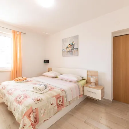 Tatil Evi Lovely In Makarska